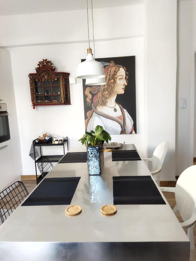 Minimal Apartment By The Beach Corinth المظهر الخارجي الصورة