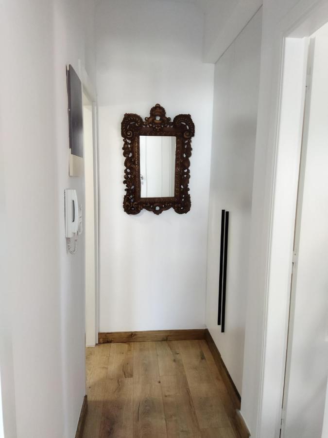 Minimal Apartment By The Beach Corinth المظهر الخارجي الصورة